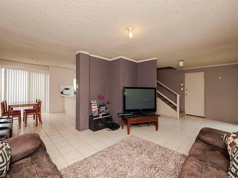 1/6 Mills Avenue, Bayswater WA 6053