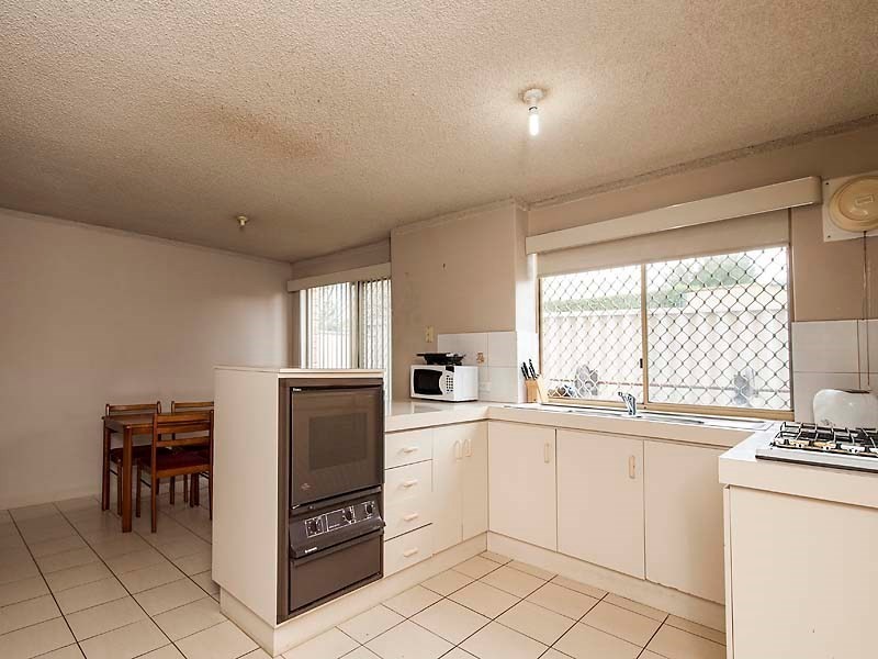 1/6 Mills Avenue, Bayswater WA 6053