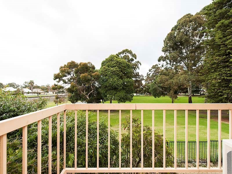 1/6 Mills Avenue, Bayswater WA 6053