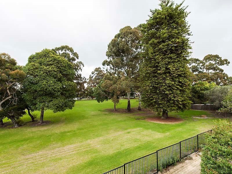 1/6 Mills Avenue, Bayswater WA 6053