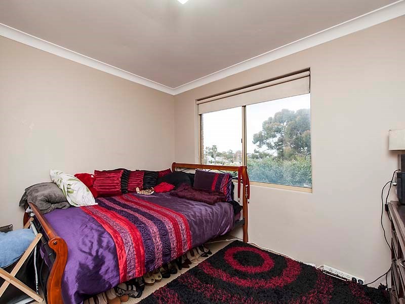 1/6 Mills Avenue, Bayswater WA 6053