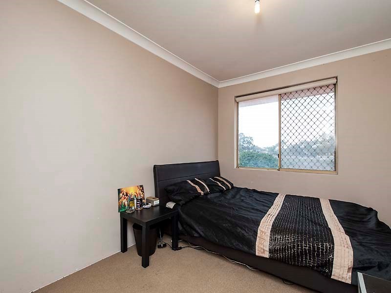 1/6 Mills Avenue, Bayswater WA 6053