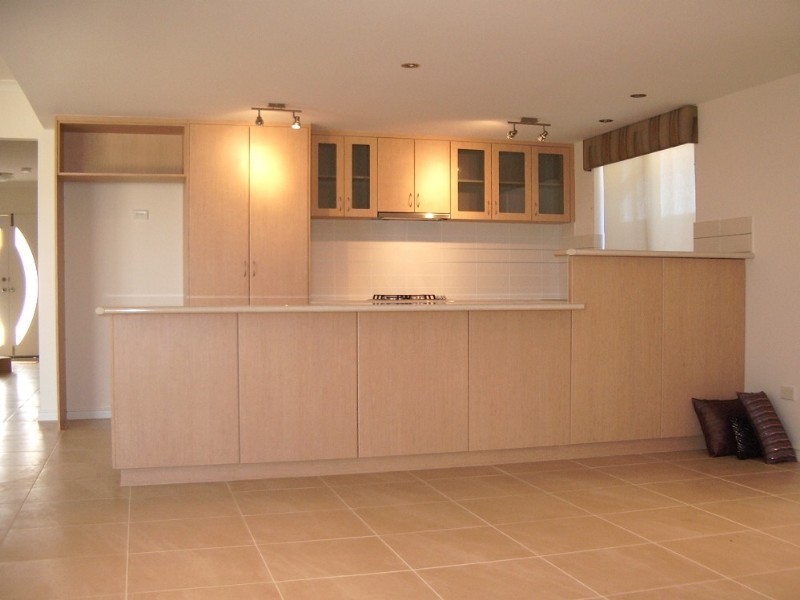 23 Aquaviva Circle, Viveash WA 6056