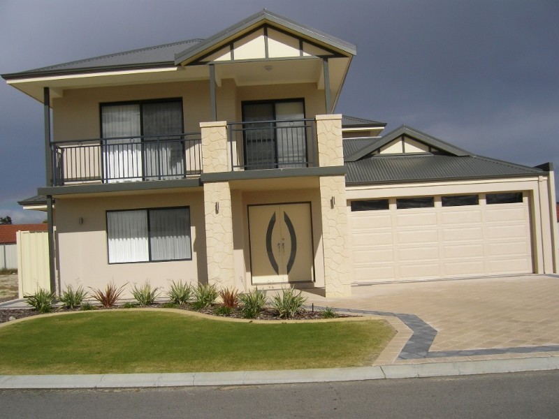 23 Aquaviva Circle, Viveash WA 6056
