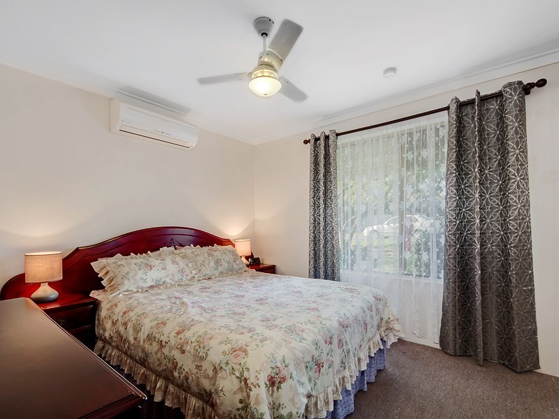 12 Friday Corner, Swan View WA 6056