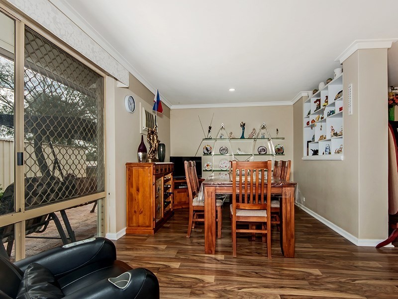 12 Friday Corner, Swan View WA 6056