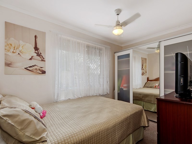 12 Friday Corner, Swan View WA 6056