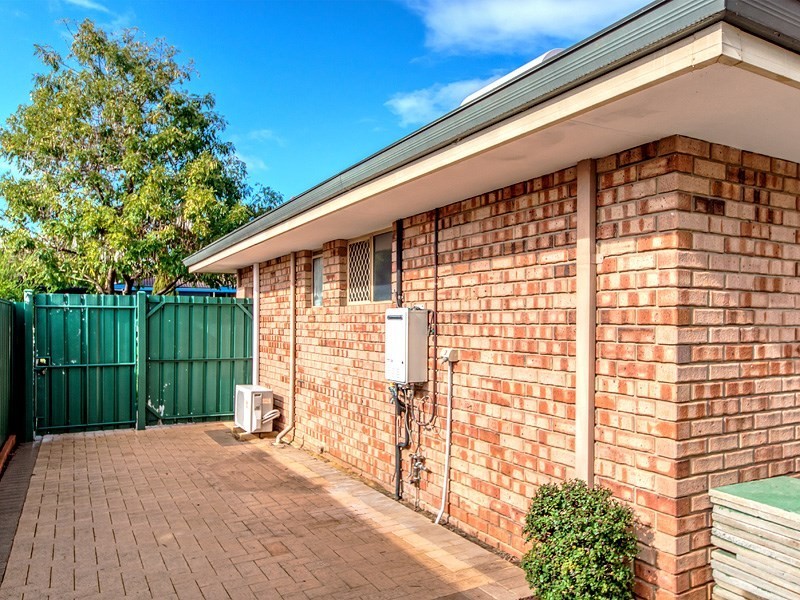 12 Friday Corner, Swan View WA 6056