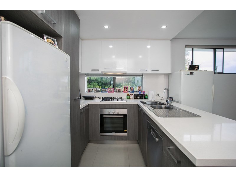 9/45 Mathoura Street, Midland WA 6056