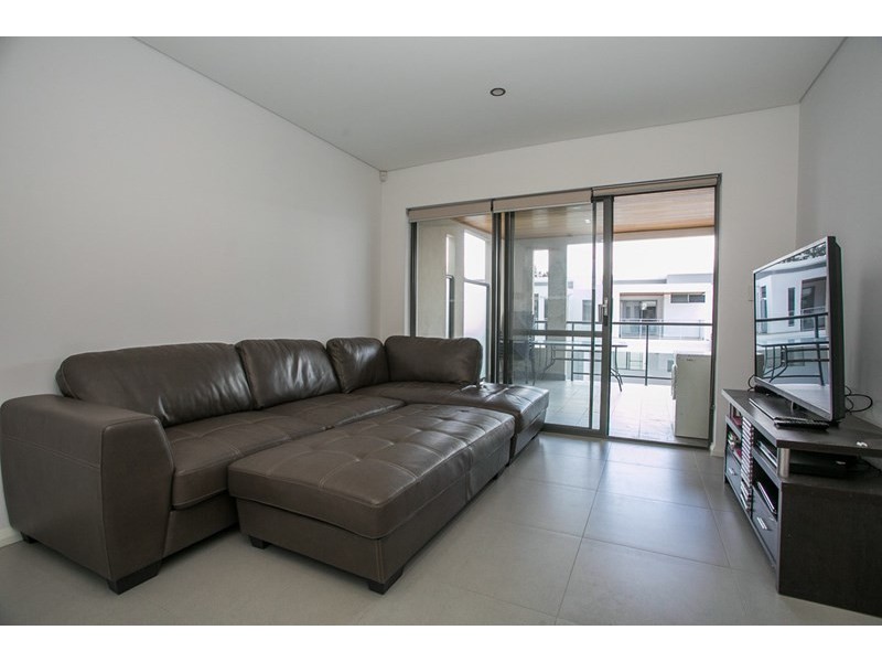 9/45 Mathoura Street, Midland WA 6056