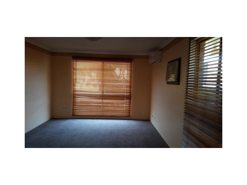 8,7 Talbot Road, Swan View WA 6056