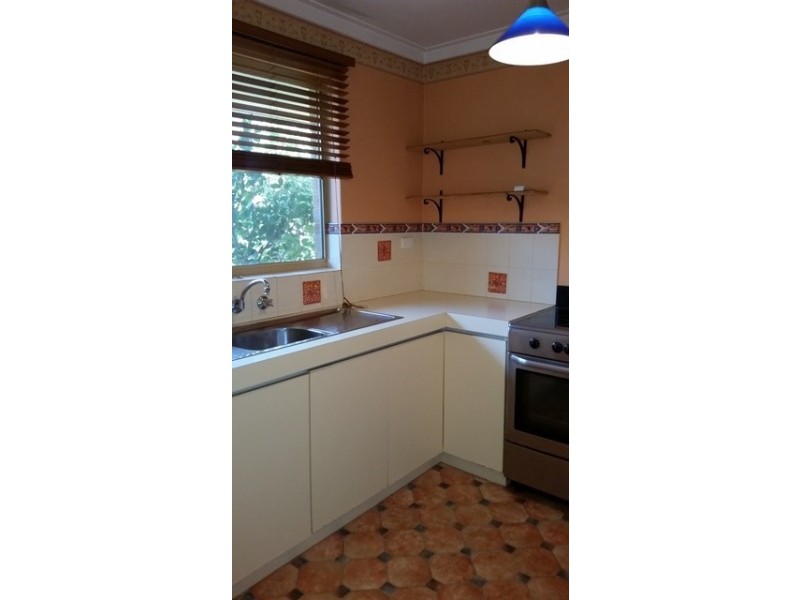 8,7 Talbot Road, Swan View WA 6056