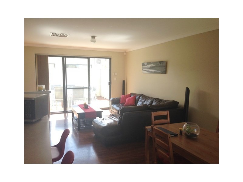 1/36 Loton Avenue, Midland WA 6056