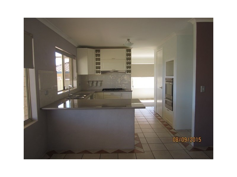 41 Cupello Drive, Swan View WA 6056