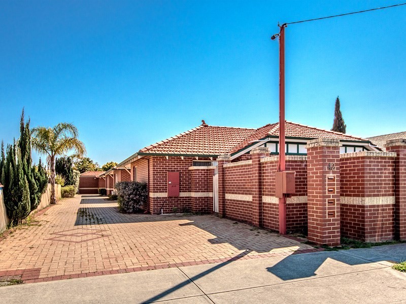 2/42 Charles Street, Midland WA 6056