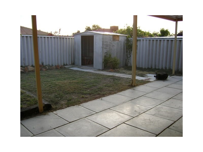 6 Bambra Mews, Stratton WA 6056