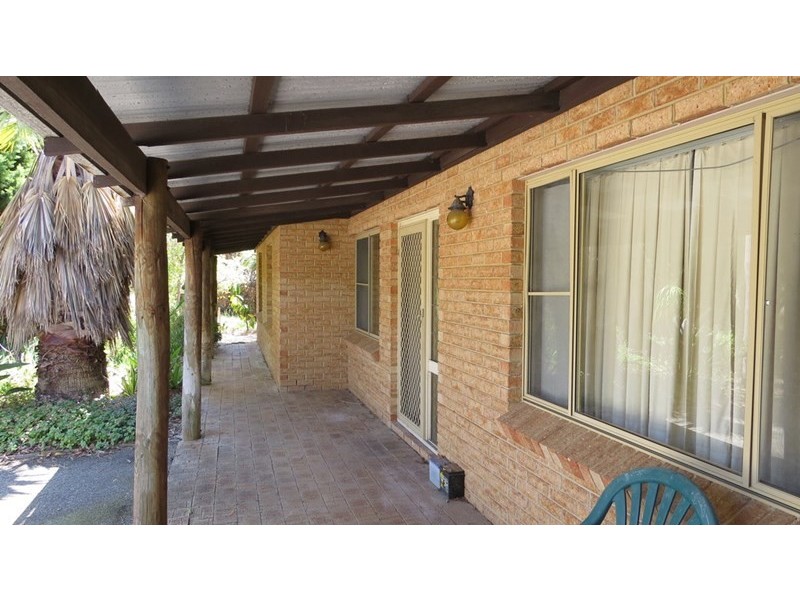 34 Tomlin Street, West Swan WA 6055