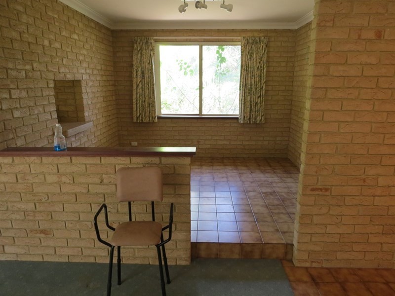 34 Tomlin Street, West Swan WA 6055