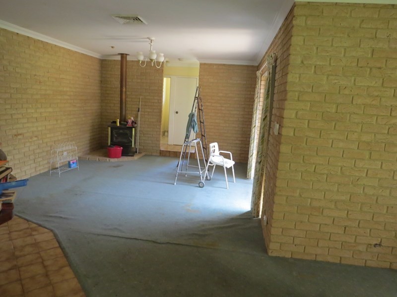 34 Tomlin Street, West Swan WA 6055