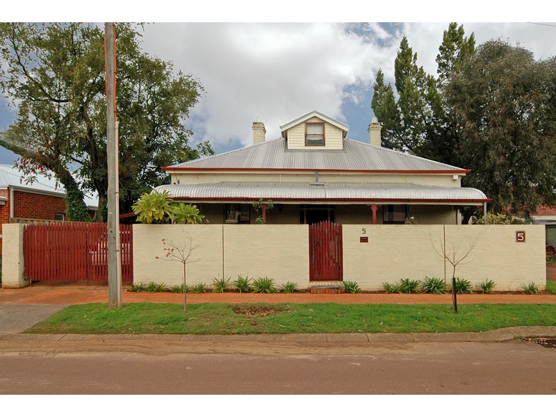 5 Martha Street, Guildford WA 6055