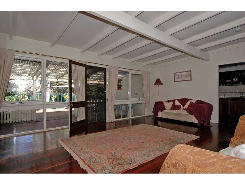 5 Martha Street, Guildford WA 6055