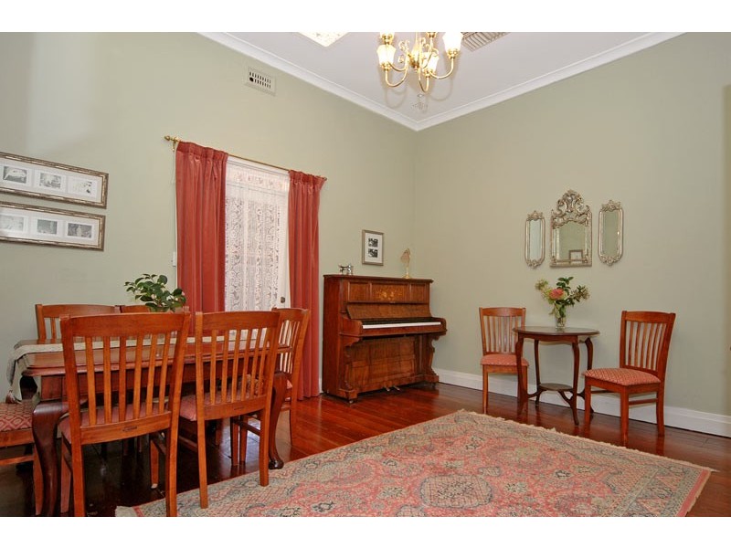 5 Martha Street, Guildford WA 6055