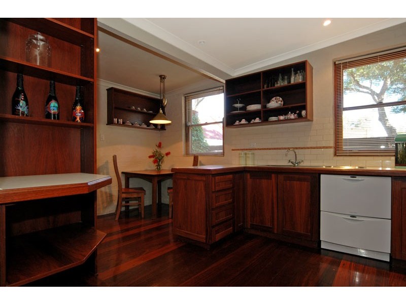 5 Martha Street, Guildford WA 6055