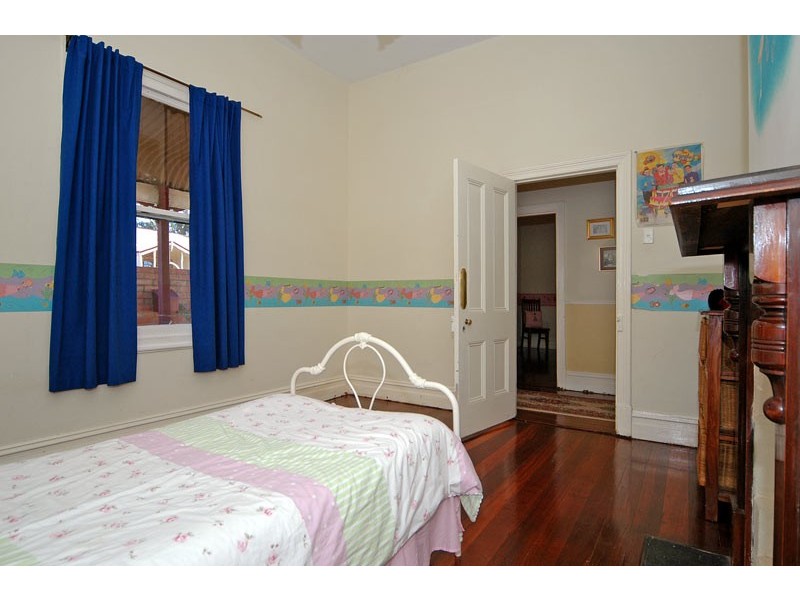 5 Martha Street, Guildford WA 6055