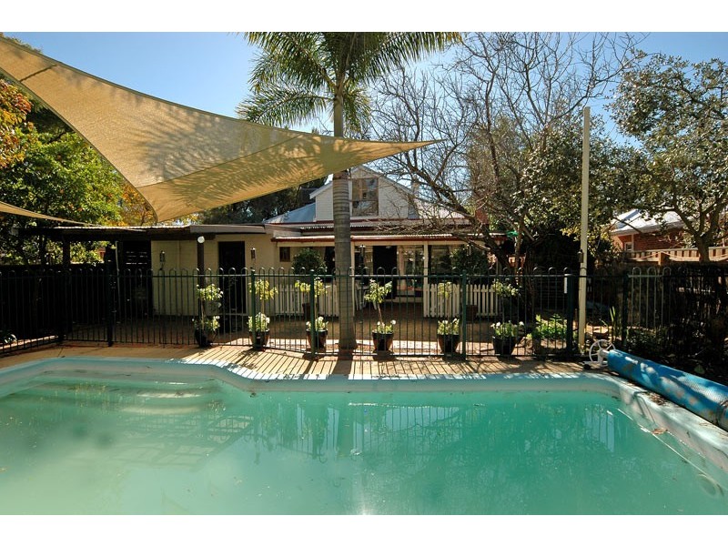 5 Martha Street, Guildford WA 6055