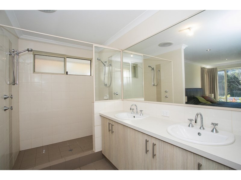 12 Cordovan Parkway, Aveley WA 6069