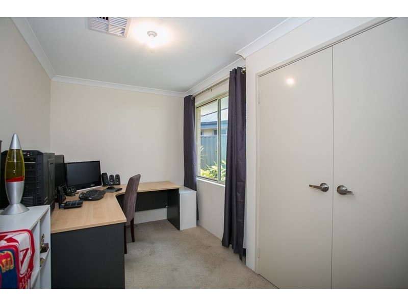 12 Cordovan Parkway, Aveley WA 6069