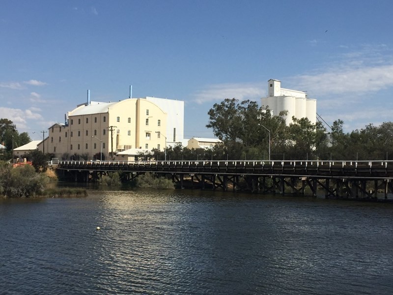 Lot 37 Milhinch Street, Muluckine WA 6401