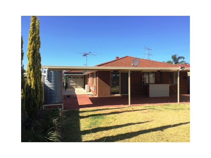 17 Borah Court, Caversham WA 6055