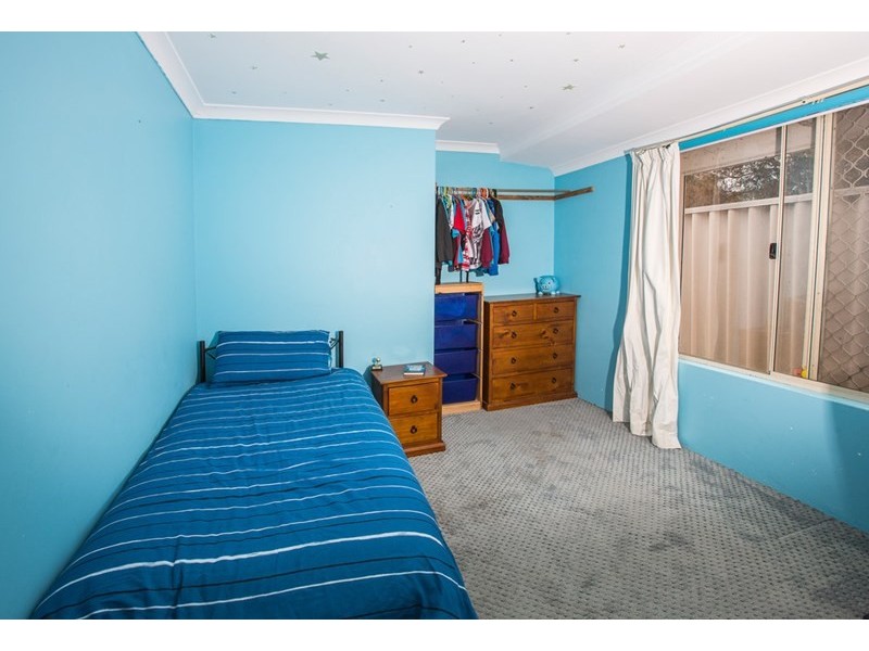 12 Chungking Grove, Stratton WA 6056