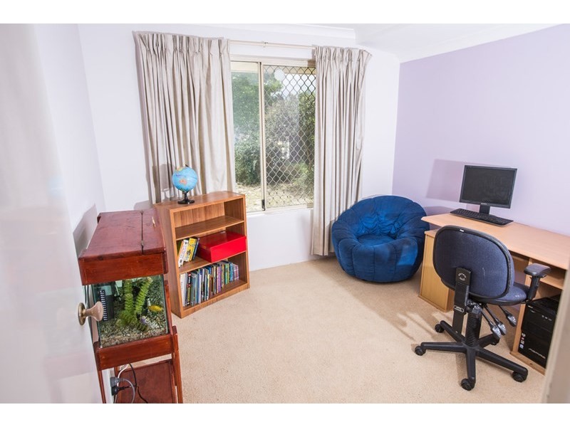 12 Chungking Grove, Stratton WA 6056