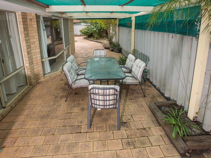 12 Chungking Grove, Stratton WA 6056