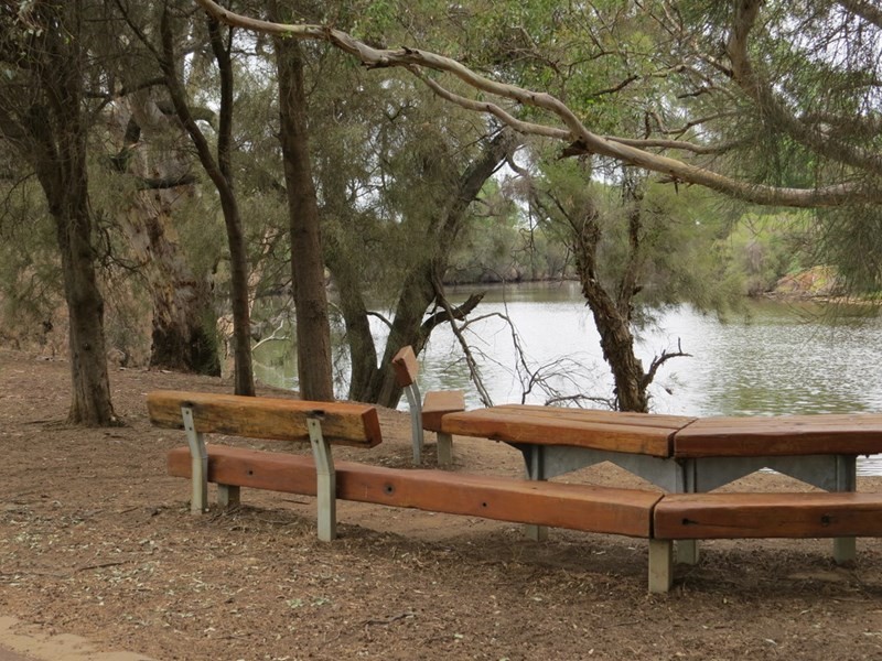 23 Bernley Drive, Viveash WA 6056