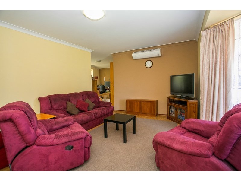 23 Bernley Drive, Viveash WA 6056