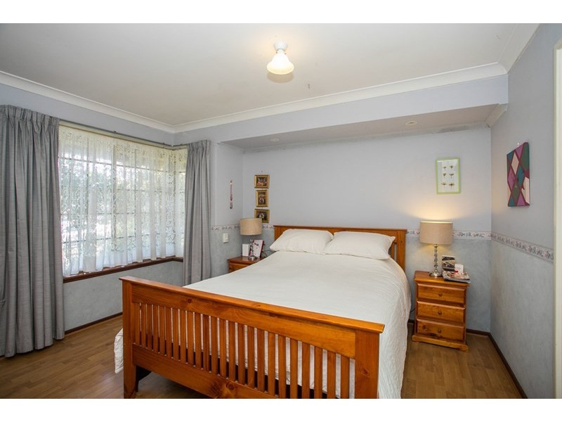 23 Bernley Drive, Viveash WA 6056