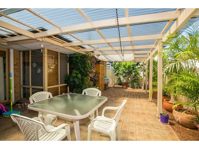 23 Bernley Drive, Viveash WA 6056