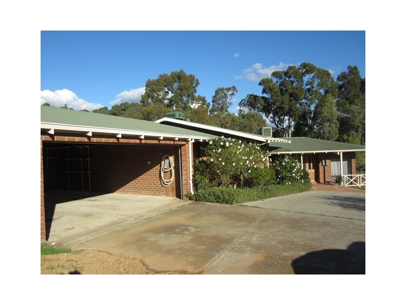 67 Holmes Road, Maida Vale WA 6057