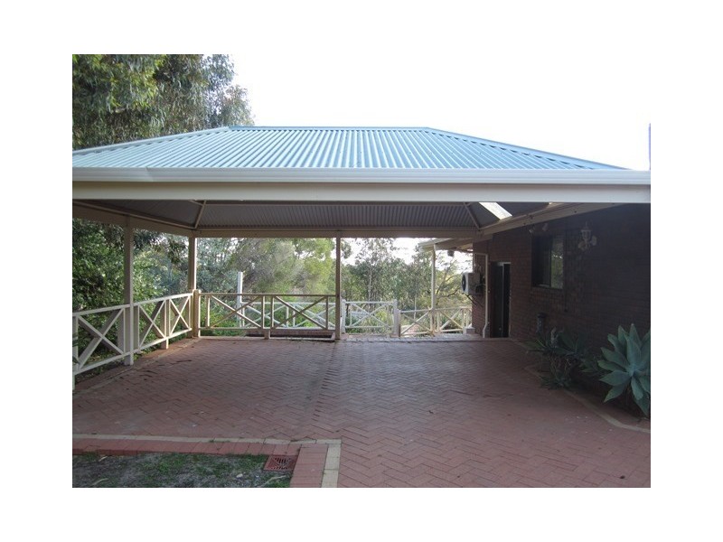 67 Holmes Road, Maida Vale WA 6057