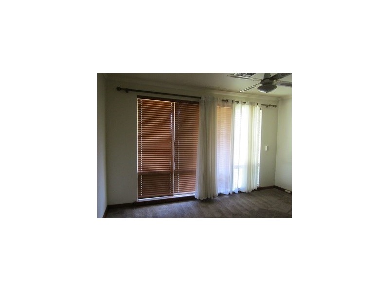 27 Padbury Avenue, Millendon WA 6056