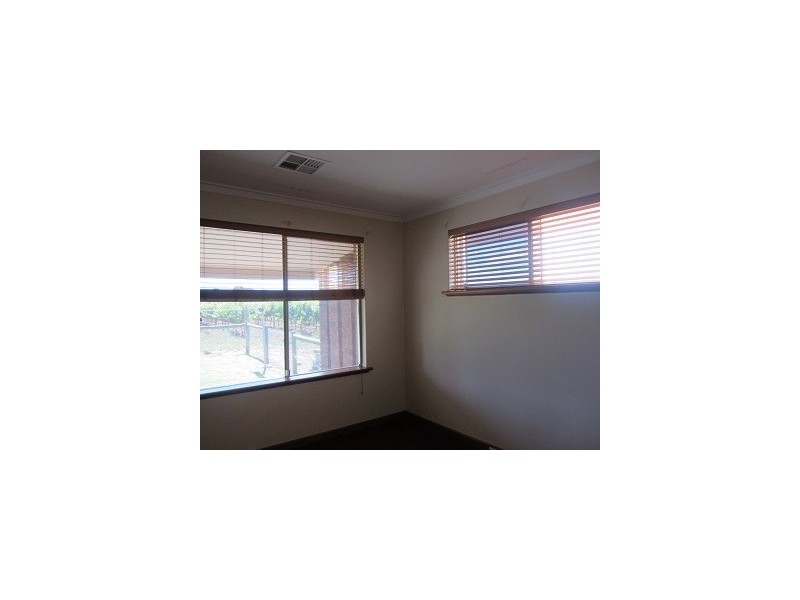 27 Padbury Avenue, Millendon WA 6056