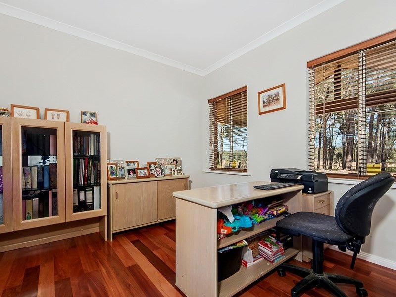 20 Owl Lane, Gidgegannup WA 6083