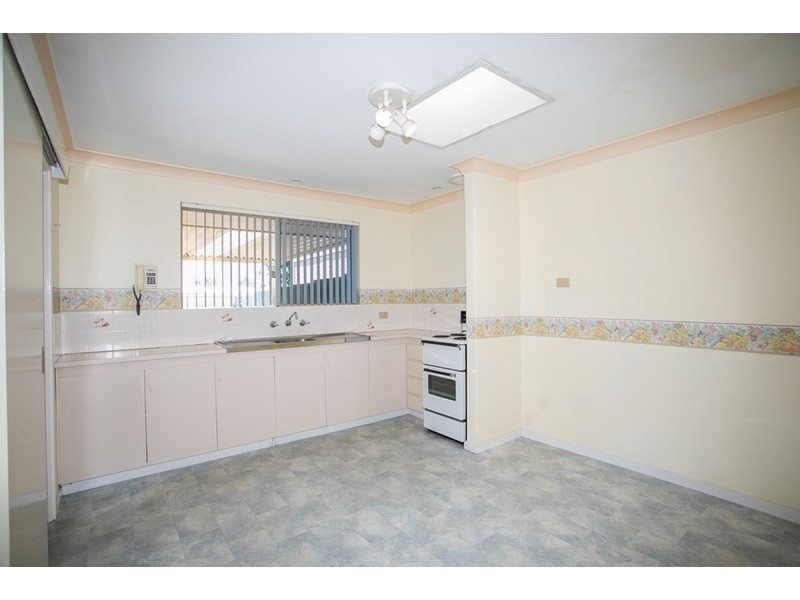 8B Mersey Place, Beechboro WA 6063