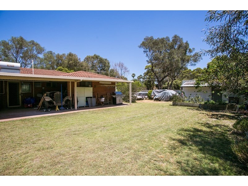 17 James Avenue, Hazelmere WA 6055