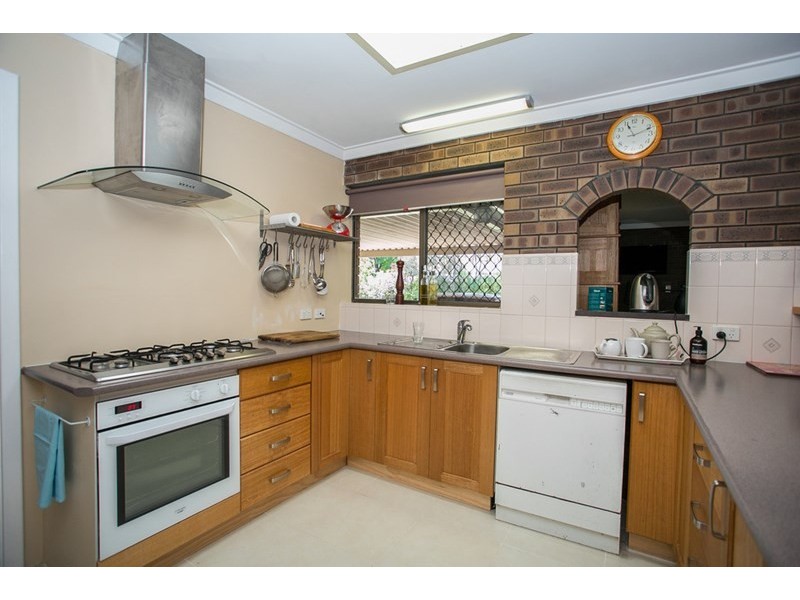 17 James Avenue, Hazelmere WA 6055