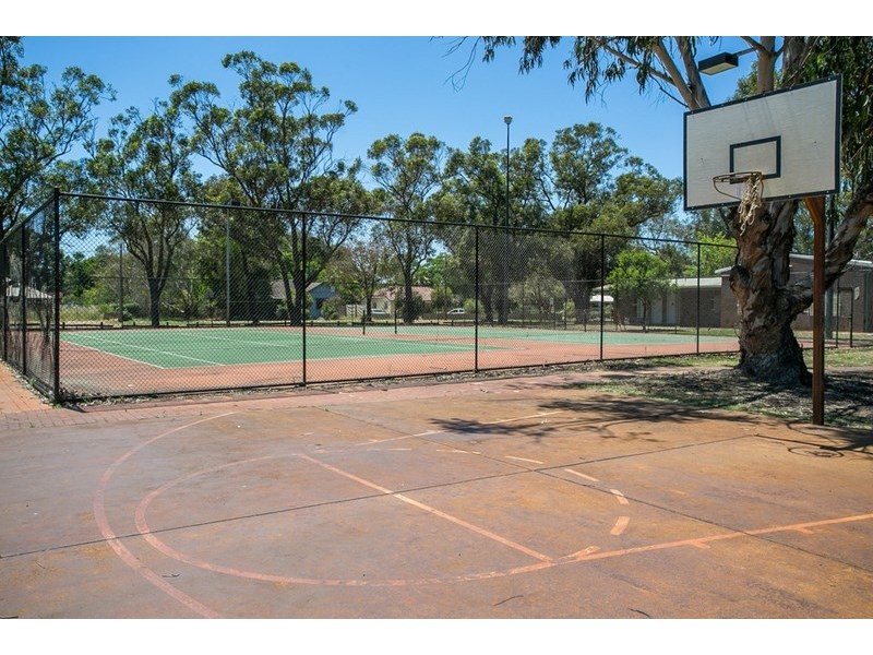 17 James Avenue, Hazelmere WA 6055