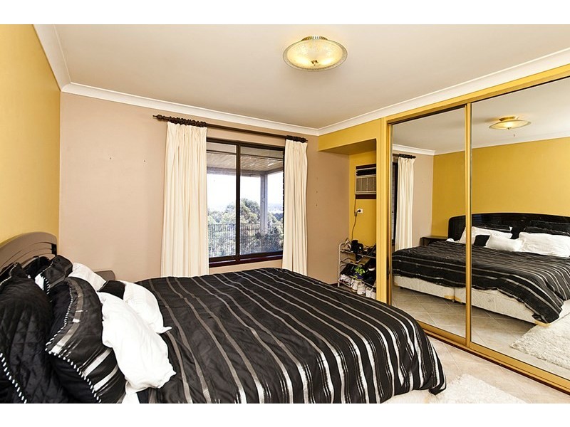 15 Boorabilla Way, Greenmount WA 6056